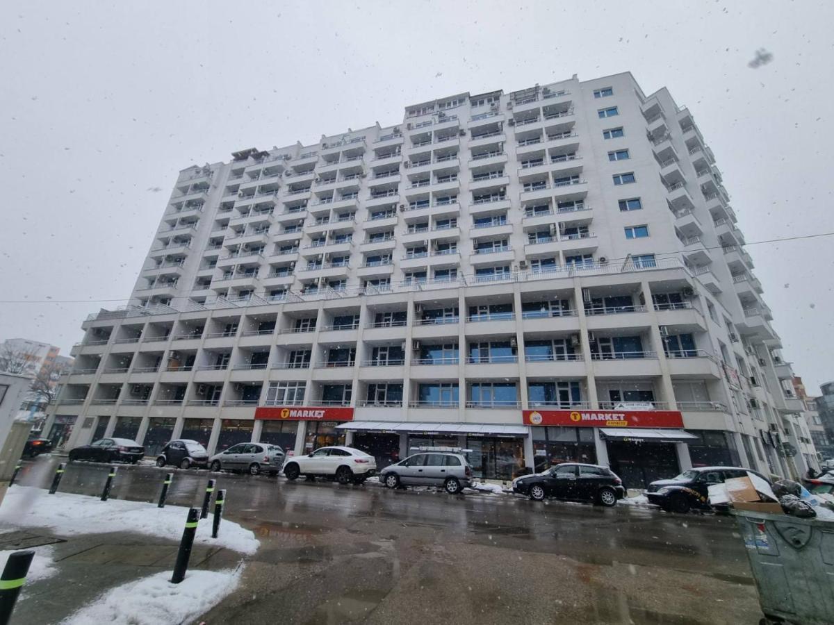 Huge Apartment With A Parking Space In The Same Building Sofia Exterior foto
